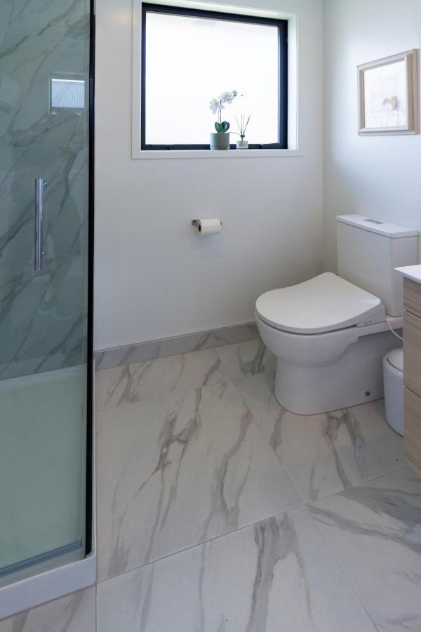 Appartamento Riccarton 2 Bed 1 Bath W/Garage Christchurch Esterno foto