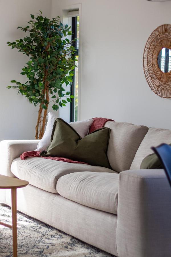 Appartamento Riccarton 2 Bed 1 Bath W/Garage Christchurch Esterno foto
